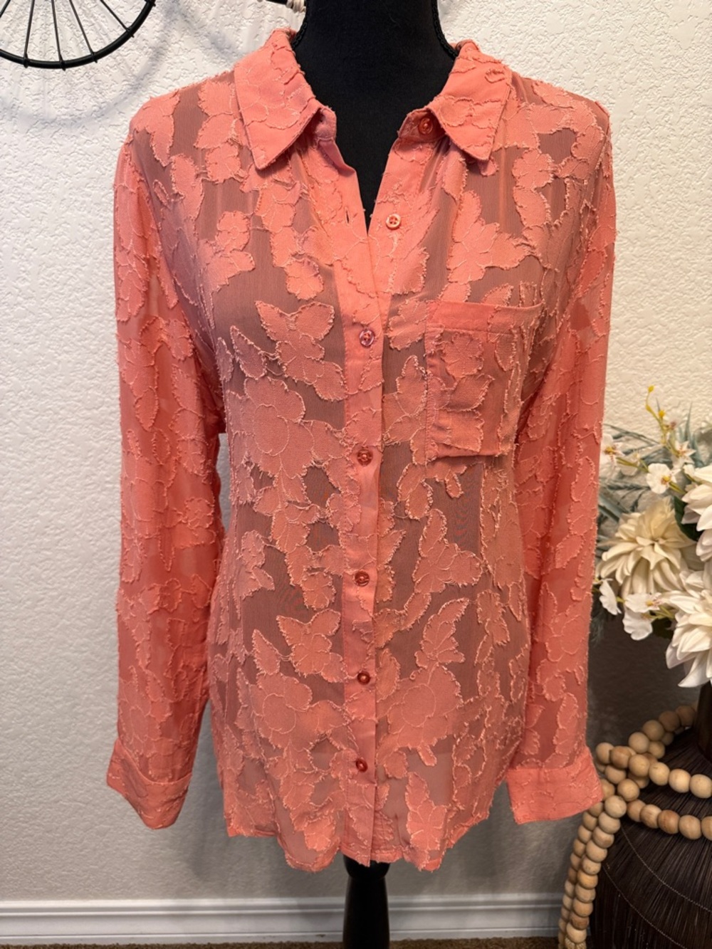 En Creme Floral Jacquard Blouse - Coral Orange Large